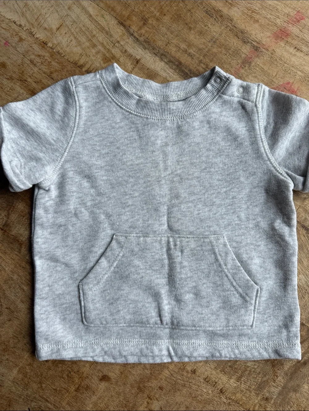 Gray Short-Sleeve Sweatsuit Set || Old Navy